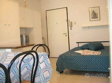 Sassonia vista mare Monolocale 38 mq.arredato con