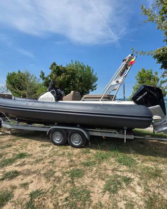 Gommone bsc 78 ebony con mercury F 250 usati anno