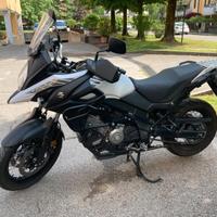 Suzuki V Strom DL 650 - XT ABS