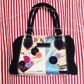 Borsa bauletto Momaboma giornali vintage