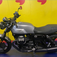 Moto guzzi v7 stone