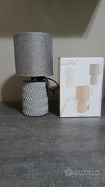 lampada da tavolo 5€
