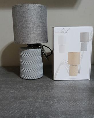 lampada da tavolo 5€