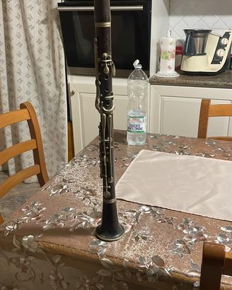 Clarinetto antico in legno palissandro .