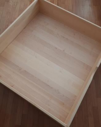 cassa in legno con le ruote