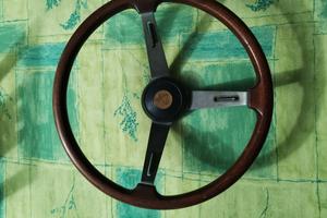 Volante in mogano Alfa Romeo Hellebore originale a