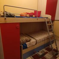 Cameretta letto a castello per bambini