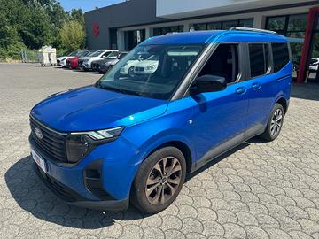 Ford Tourneo Courier 1.0 EcoBoost Titanium