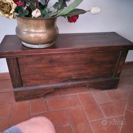 Cassapanca color noce