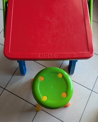 Tavolino con sgabello