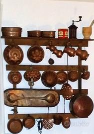 batteria di pentole e pentolini di rame 