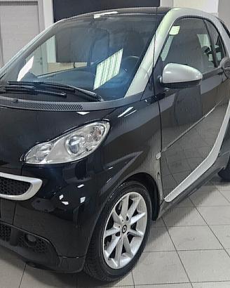 Smart ForTwo 1000 52 kW MHD coupé pulse