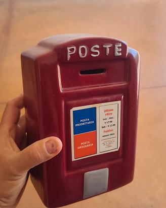 salvadanaio cassetta delle poste