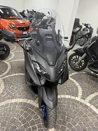 TMAX 560