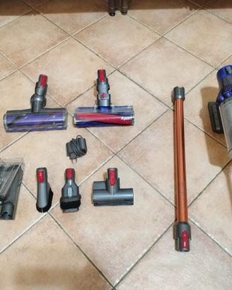 Aspirapolvere Dyson  V10 