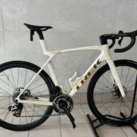 Trek Madone SLR9 axs