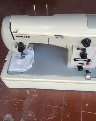 Macchina da cucire Vintage BORLETTI FB 1100