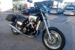 Yamaha VMAX 1200