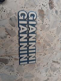 scritta Giannini 