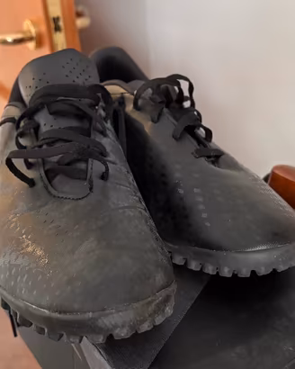 Adidas scarpa calcetto predator accuracy