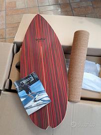 Wahu Balance Board  Red con rullo pari a nuovo