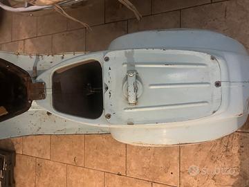 Piaggio Vespa 50 R (V5A1) -