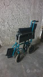sedia a rotelle pieghievole