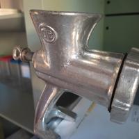 tritacarne manuale in ghisa