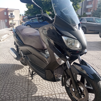 Yamaha xmax 250