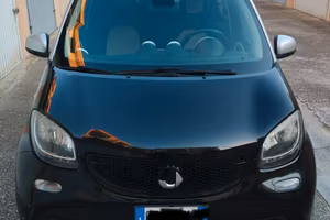 Smart fourfour benzina anno 2015