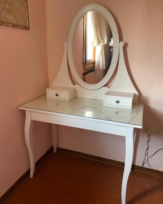 Mobiletto trucco