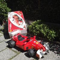 Ferrari F1 giocattolo per bambini