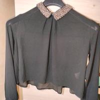 Blusa con colletto a perline
