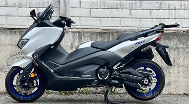 TMAX 530 sx 2017