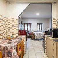 PORZIONE DI CASA SENZA SPESE RISTRUTTURATA e 2 bag