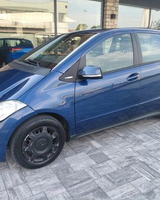 MERCEDES-BENZ A 180 CDI Elegance