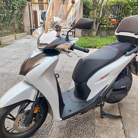 HONDA SH 125 SPORT