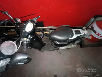 Scarabeo 50 sca.mbio con vespa o altro