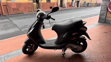 Piaggio zip scooter Vendita in Moto e scooter