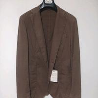 Giacca uomo due spacchi 
ALV Alviero Martini tagli
