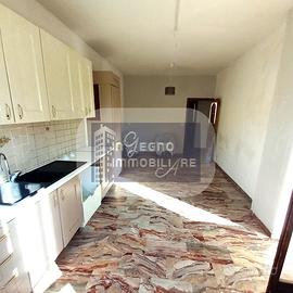 Appartamento Trilocale in Via Bologna