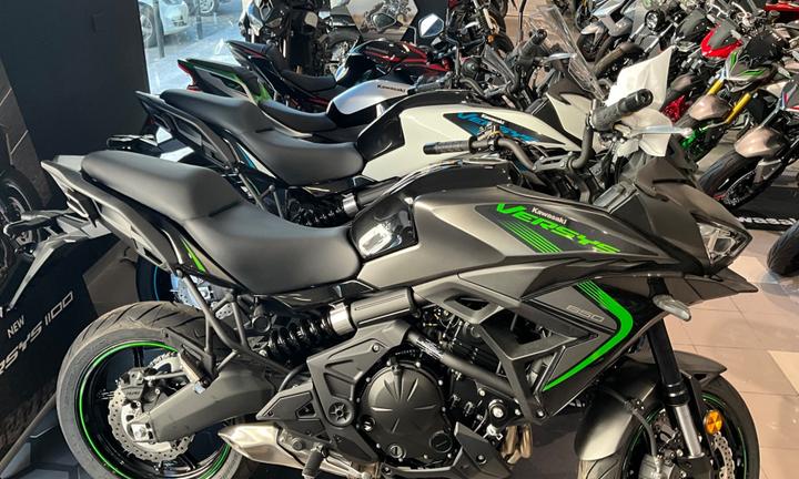 Kawasaki Versys 650 ANNO 2025 NUOVA