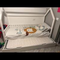 Letto a capanna con secondo letto estraibile