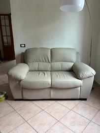 Divano in ecopelle