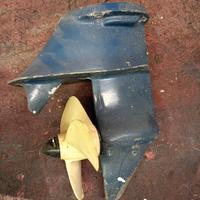 PIEDE EVINRUDE 9.9