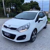 KIA Rio 1.4 CRDi 3p. Cool GUIDABILE DAI NEOPATEN