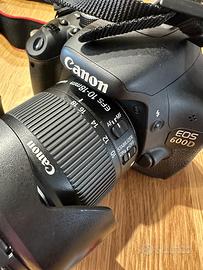 Canon eos 600d con grandangolo