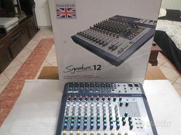 mixer souncraft signature 12