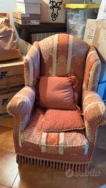 Poltrona classica imbottita
