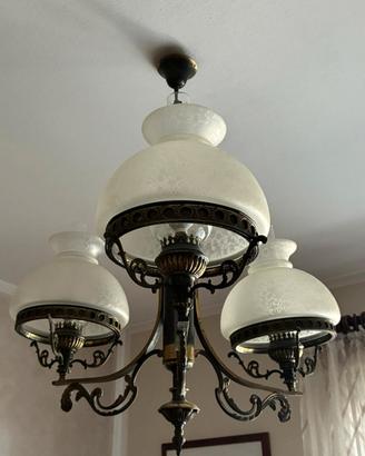 Lampadario vintage in ottone